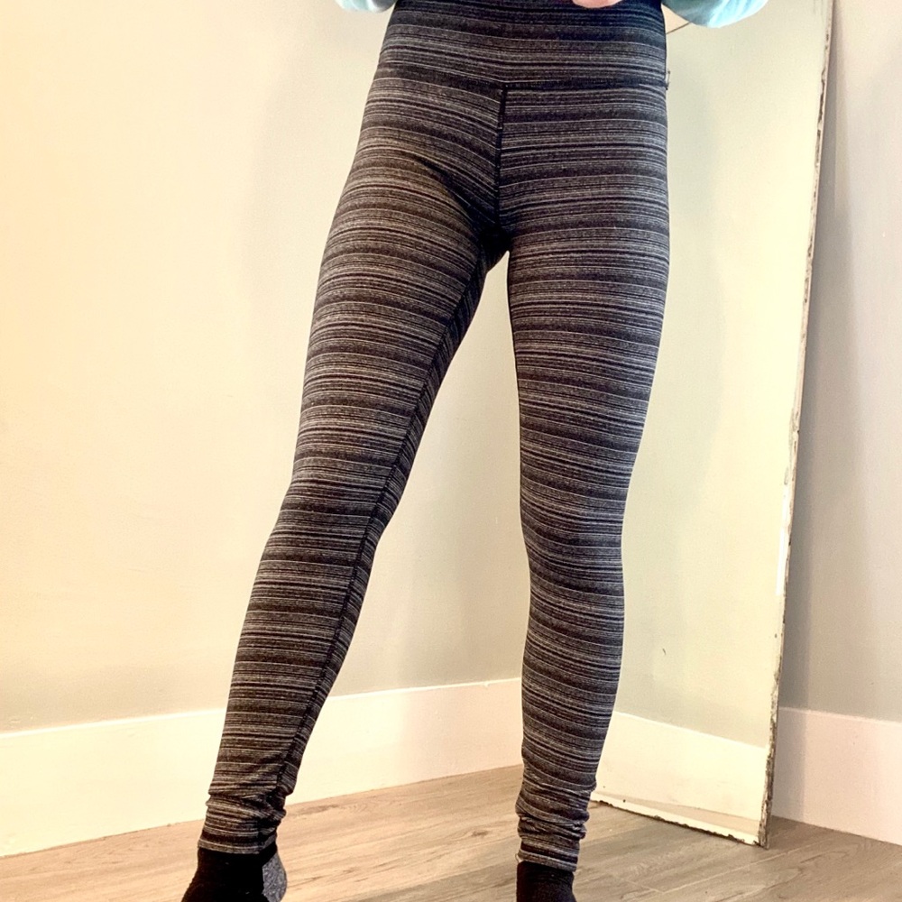 Black and gray leggings